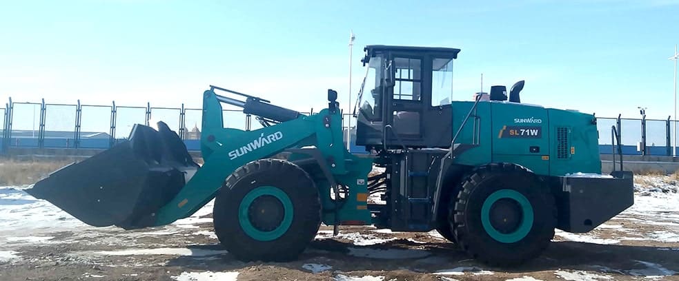 Фронтальный погрузчик  SUNWARD SL71W Фронтальный погрузчик  SUNWARD SL71W
