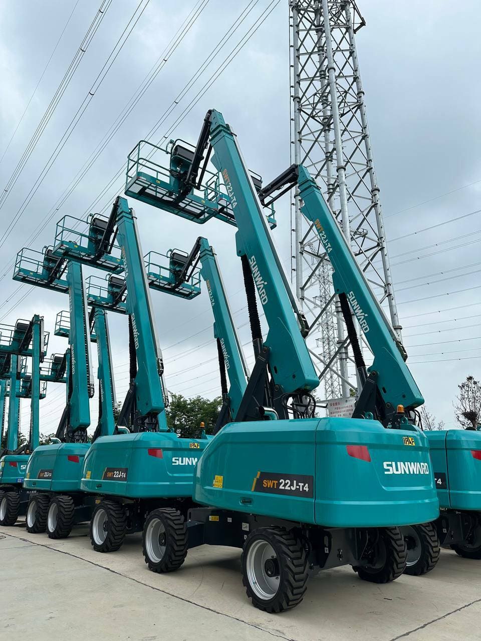 Телескопический подъемник SUNWARD SWT22J	