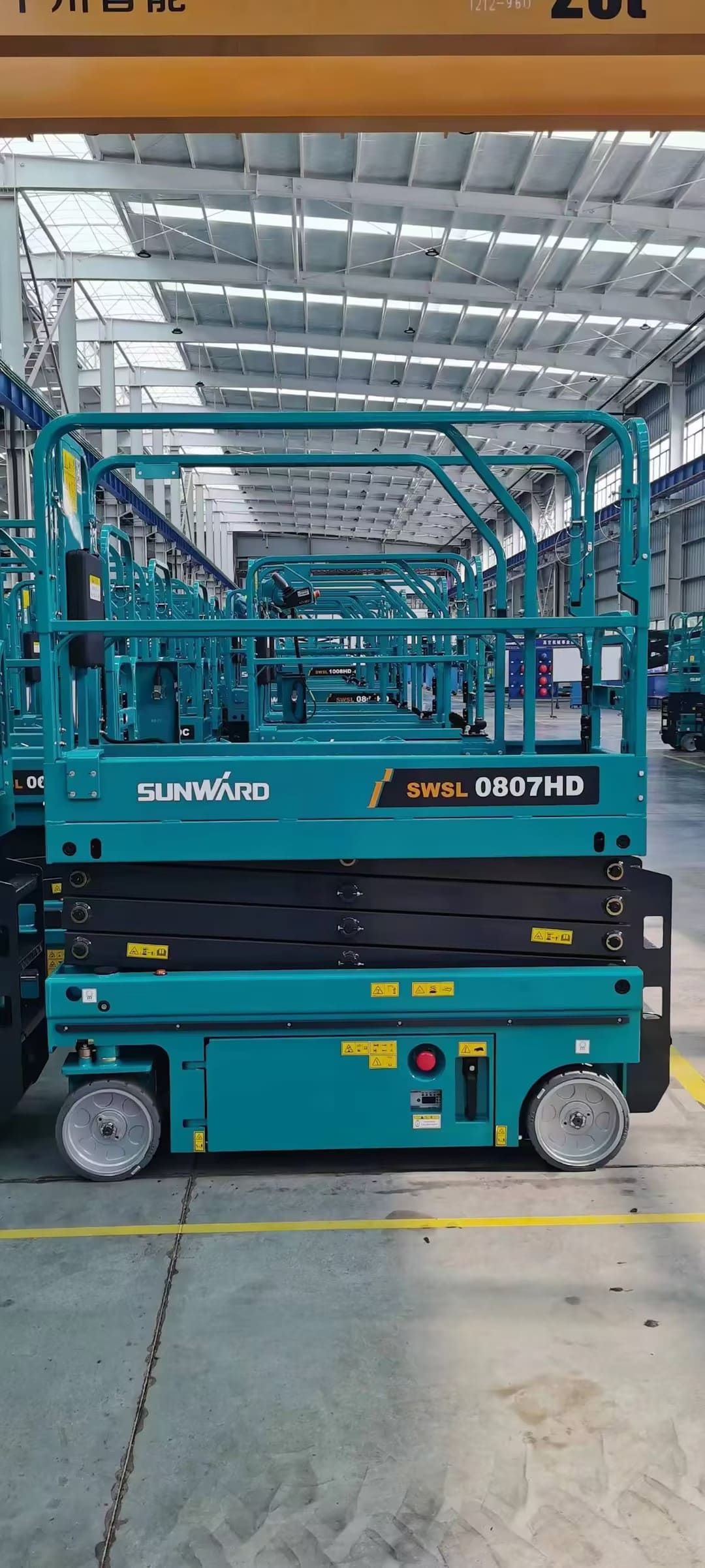 Ножничный подъемник SUNWARD SWSL1008HD